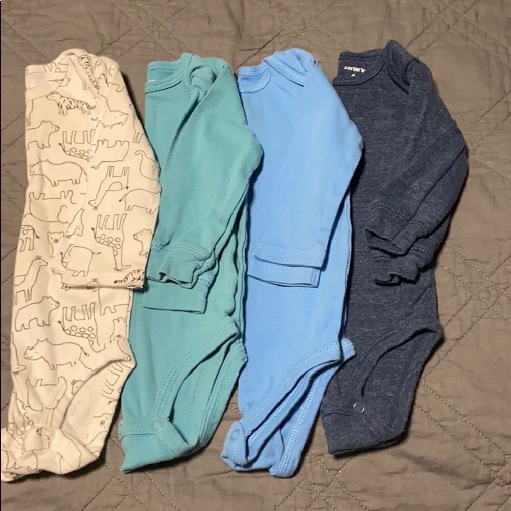 Carter’s 6 month long sleeve boys set, 4 pieces